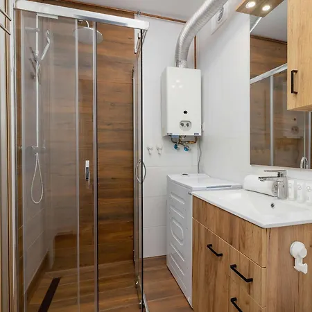 Piastow Comfy With Balcony & Office In By Renters Appartement Katowice