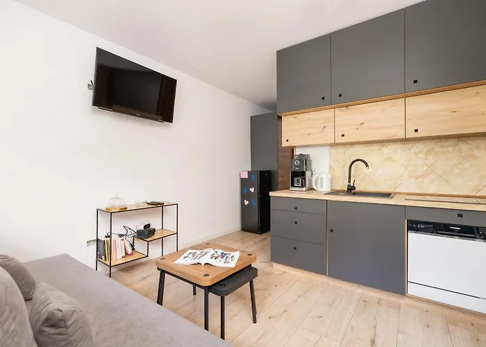 Piastow Comfy With Balcony & Office In By Renters * Katowice