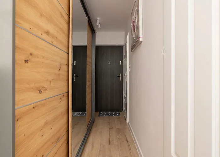 Apartament Piastow Comfy With Balcony & Office In By Renters Katowice