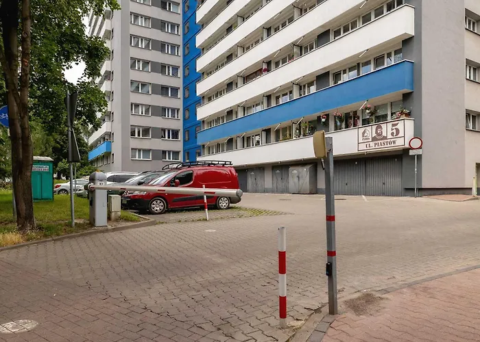 Piastow Comfy With Balcony & Office In By Renters Apartament *